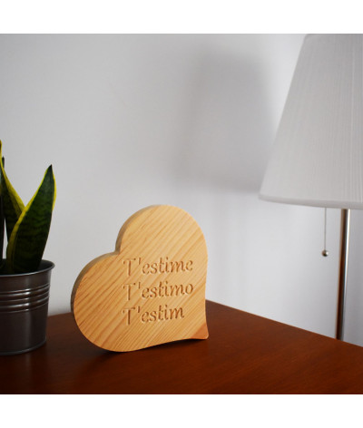 Corazón de madera con frase mensaje o dedicatoria